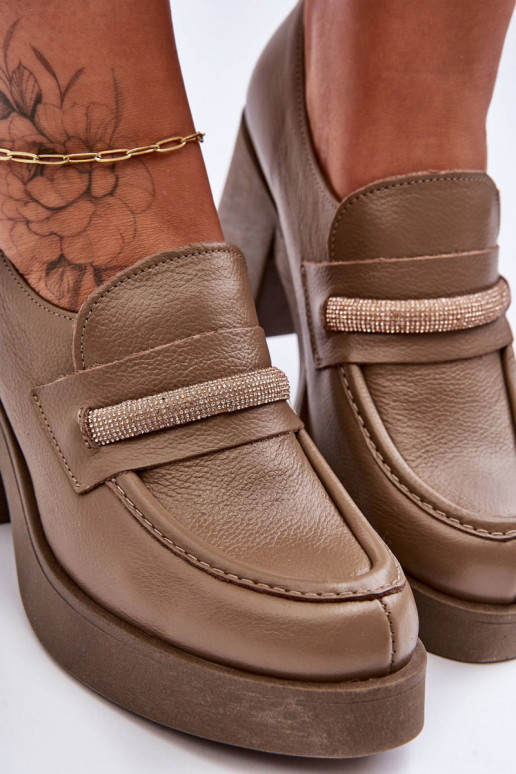 Peau chaussures avec des talons avec des ornements beige Lemar Gelanor Peau chaussures avec des talons avec des ornements beige Lemar Gelanor