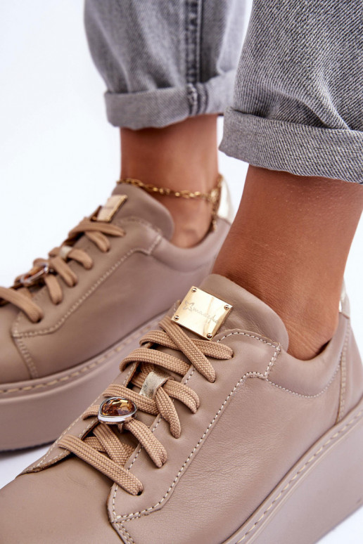 Peau baskets avec une plateforme Il fautciejka 06191-04 beige Peau baskets avec une plateforme Il fautciejka 06191-04 beige