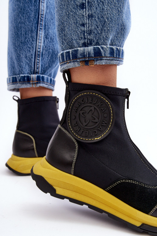 Bottes pour femmes avec fermetures éclair Il fautciejka 06297-01 couleur noire