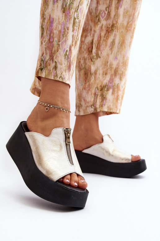 Zazoo 2916 Féminin Chaussons avec une plateforme avec fermetures éclair couleur dorée Zazoo 2916 Féminin Chaussons avec une plateforme avec fermetures éclair couleur dorée