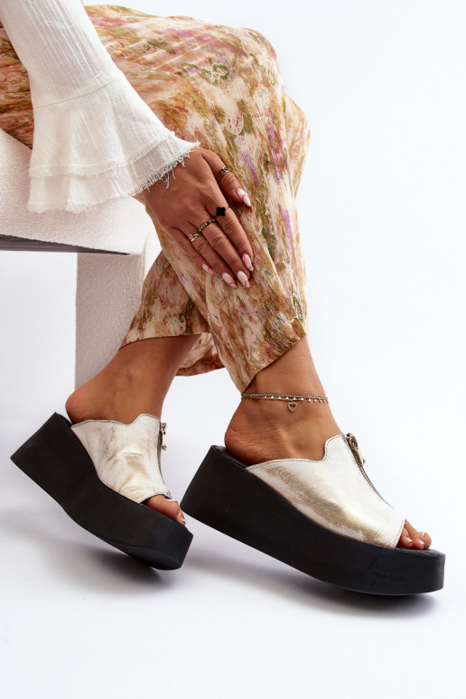 Zazoo 2916 Féminin Chaussons avec une plateforme avec fermetures éclair couleur dorée Zazoo 2916 Féminin Chaussons avec une plateforme avec fermetures éclair couleur dorée