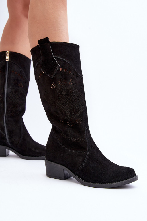 Zazoo 4043 en daim bottes Sur un talon bas avec des éléments ajourés couleur noire Zazoo 4043 en daim bottes Sur un talon bas avec des éléments ajourés couleur noire