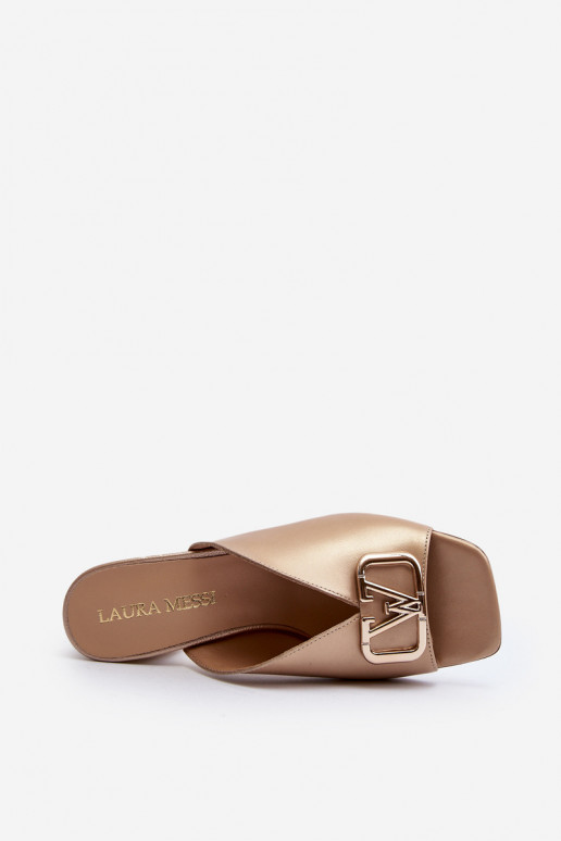 Style élégant Pantoufles pour femmes avec des talons Laura Messi 2771 couleur dorée Style élégant Pantoufles pour femmes avec des talons Laura Messi 2771 couleur dorée