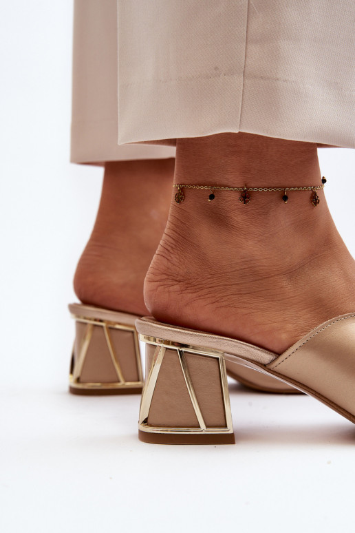 Style élégant Pantoufles pour femmes avec des talons Laura Messi 2771 couleur dorée Style élégant Pantoufles pour femmes avec des talons Laura Messi 2771 couleur dorée