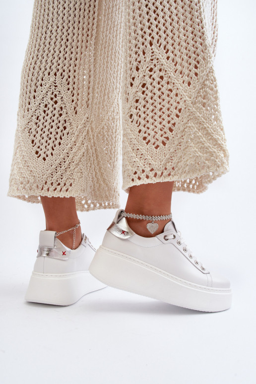 Peau Féminin Chaussures modèle baskets Avec un bracelet CheBello 4406 couleur blanche Peau Féminin Chaussures modèle baskets Avec un bracelet CheBello 4406 couleur blanche