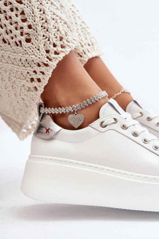 Peau Féminin Chaussures modèle baskets Avec un bracelet CheBello 4406 couleur blanche Peau Féminin Chaussures modèle baskets Avec un bracelet CheBello 4406 couleur blanche