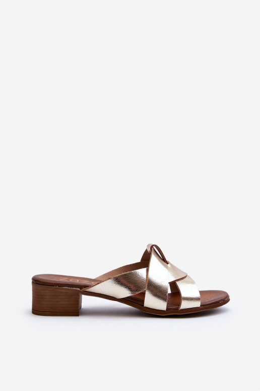 Zazoo 40236 Pantoufles en cuir Féminin Sur un talon bas couleur dorée Zazoo 40236 Pantoufles en cuir Féminin Sur un talon bas couleur dorée