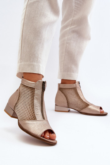 Peau Bottes pour femmes avec des talons largesOdkrytymi Palcami Il fautciejka 06413-25 couleur dorée