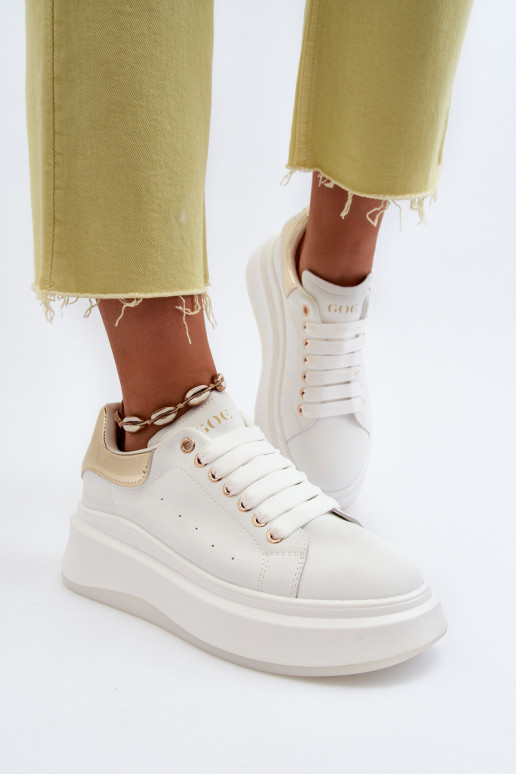 Peau Chaussures modèle baskets Féminin GOE NN2N4031 couleur blanche