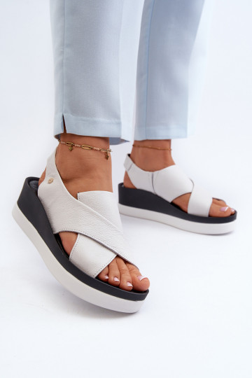 Sandales en cuir à plateforme de couleur blanche Zazoo 40256