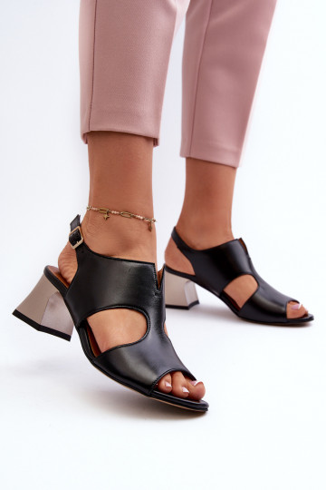 Sandales pour femmes Peau avec des talons Il fautciejka 06566-01 couleur noire