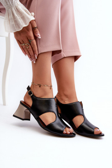 Sandales pour femmes Peau avec des talons Il fautciejka 06566-01 couleur noire 2