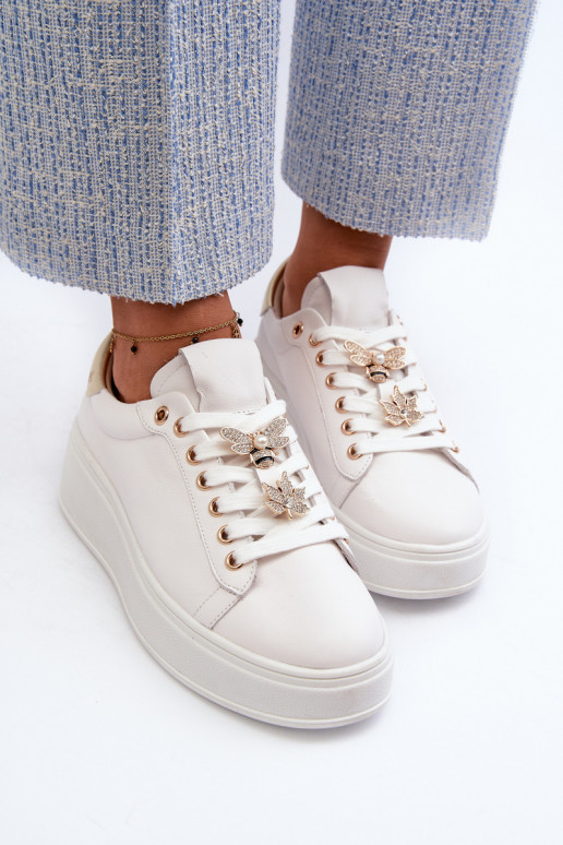 Peau Chaussures modèle baskets Féminin avec une plateformePrzypinkami D&A SN67 couleur blanche Peau Chaussures modèle baskets Féminin avec une plateformePrzypinkami D&A SN67 couleur blanche