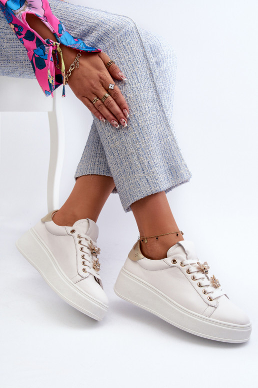 Peau Chaussures modèle baskets Féminin avec une plateformePrzypinkami D&A SN67 couleur blanche Peau Chaussures modèle baskets Féminin avec une plateformePrzypinkami D&A SN67 couleur blanche