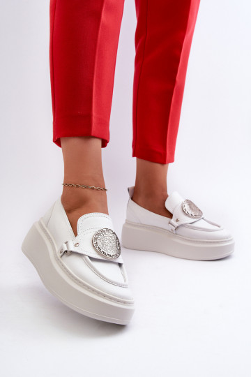 Mocassins en cuir pour femmes Zazoo 3486 avec ornements blancs