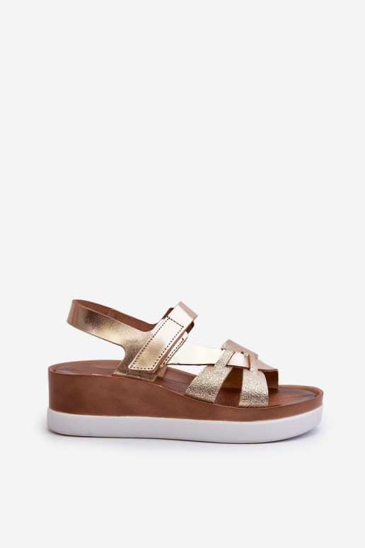 Zazoo 40397 Féminin Sandales pour femmes avec une plateforme couleur dorée Zazoo 40397 Féminin Sandales pour femmes avec une plateforme couleur dorée