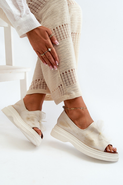 Zazoo 2939 Sandales pour femmes Féminin avec des rubans couleur dorée Przecierany Zazoo 2939 Sandales pour femmes Féminin avec des rubans couleur dorée Przecierany