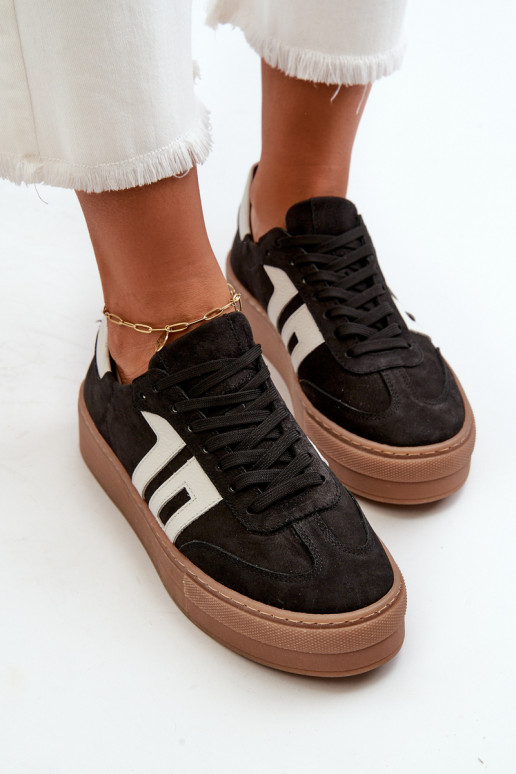 Zazoo N1095S2 Chaussures modèle baskets Peau Féminin avec une plateforme couleur noire Zazoo N1095S2 Chaussures modèle baskets Peau Féminin avec une plateforme couleur noire