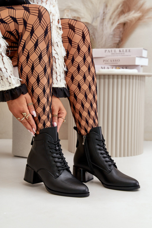 Bottes à lacets Féminin avec des talons Fabriqué en cuir naturel réchauffer couleur noire Vinceza 91110