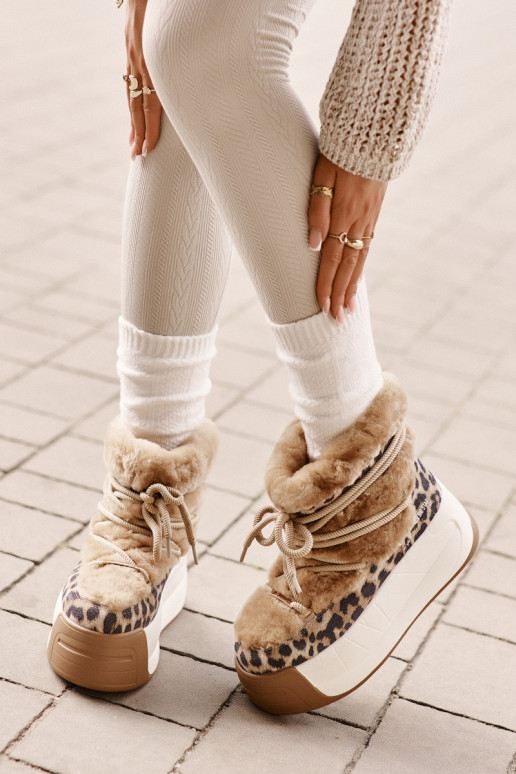 Peau Bottes de neige Féminin Sur une semelle épaisse avec un manteau de fourrure avec des motifs en fourrure de léopard Big Star Peau Bottes de neige Féminin Sur une semelle épaisse avec un manteau de fourrure avec des motifs en fourrure de léopard Big Star