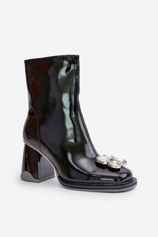 avec effet vernis Bottes pour femmes avec des ornements D&A MR880-019 couleur noire avec effet vernis Bottes pour femmes avec des ornements D&A MR880-019 couleur noire