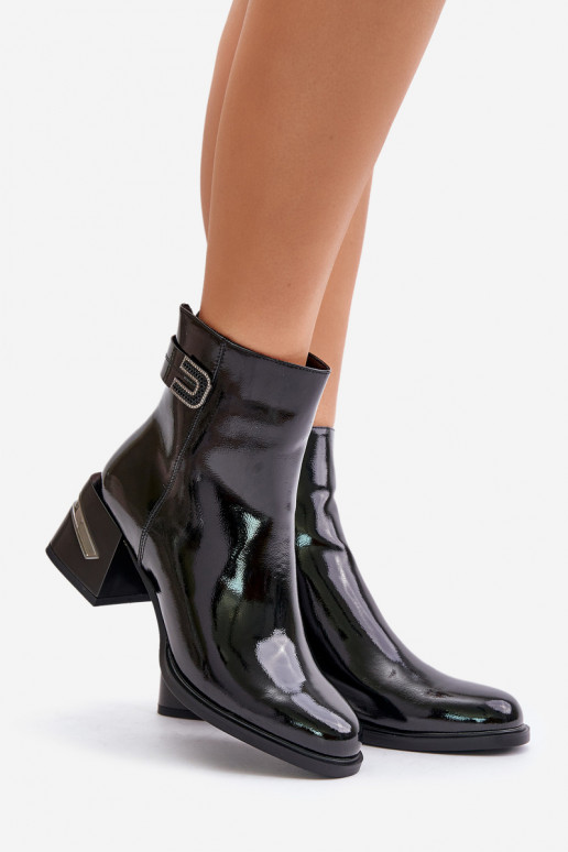 avec effet vernis Bottes avec des talons réchauffer MR880-093 couleur noire avec effet vernis Bottes avec des talons réchauffer MR880-093 couleur noire