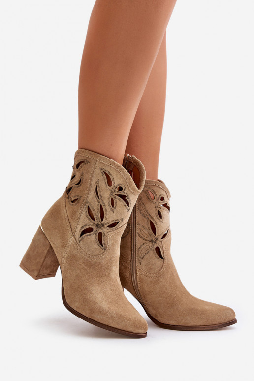 Boots en daim ajourées avec des talons LeÀski 3629 beige