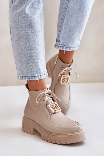 Bottines en cuir avec détails dorés, couleur sable Zazoo 2952
