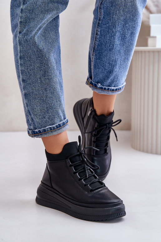 Peau baskets avec une plateforme Artiker 55C1041 couleur noire  Peau baskets avec une plateforme Artiker 55C1041 couleur noire