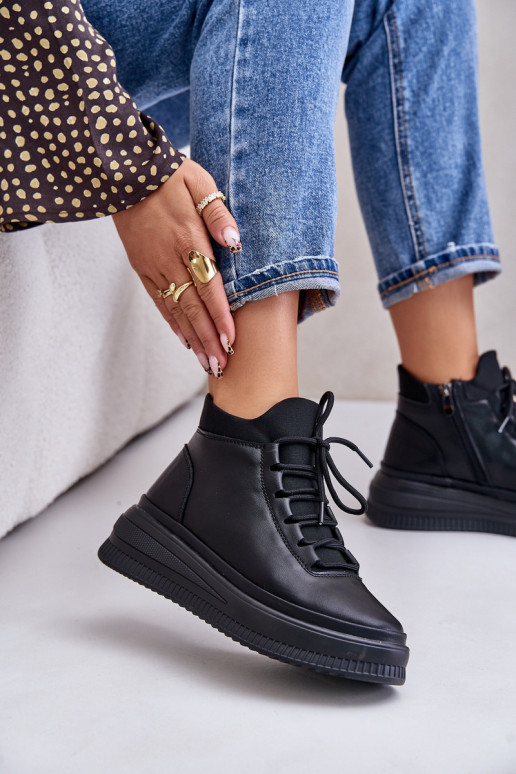 Peau baskets avec une plateforme Artiker 55C1041 couleur noire  Peau baskets avec une plateforme Artiker 55C1041 couleur noire