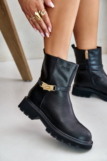 Peau Bottes pour femmes avec des sangles réchauffer GOE OO2N4150 couleur noire