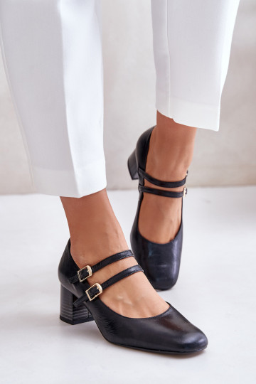 Peau Chaussures avec des bandes avec des talons Laura Messi 2857 couleur noire