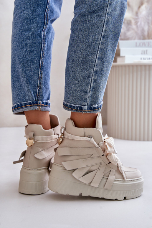 Peau Chaussures modèle baskets Féminin avec une plateforme CheBello 4561 beige Peau Chaussures modèle baskets Féminin avec une plateforme CheBello 4561 beige