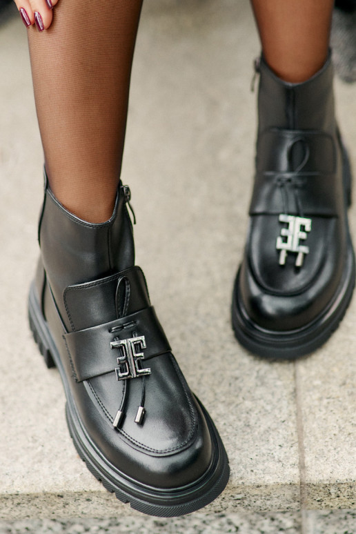 Peau Bottes avec des talons larges avec des ornements réchauffer couleur noire Asperra