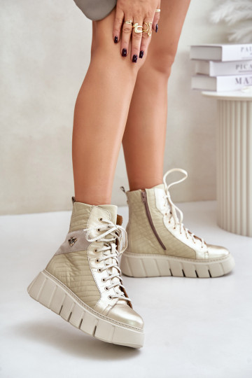 Peau Bottes avec une plateforme Il fautciejka 06751-25 couleur dorée 2