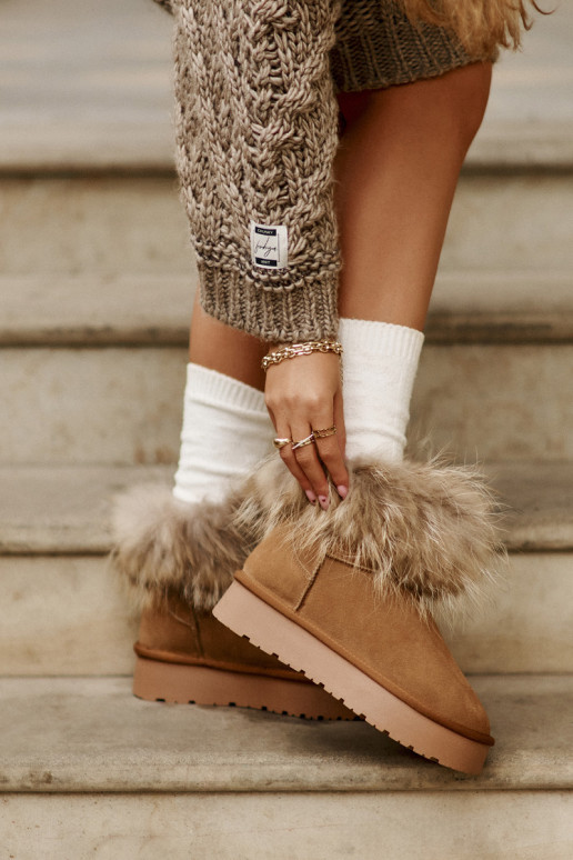 Peau Bottes de neige avec une plateforme avec un manteau de fourrure marron Avirisa Peau Bottes de neige avec une plateforme avec un manteau de fourrure marron Avirisa