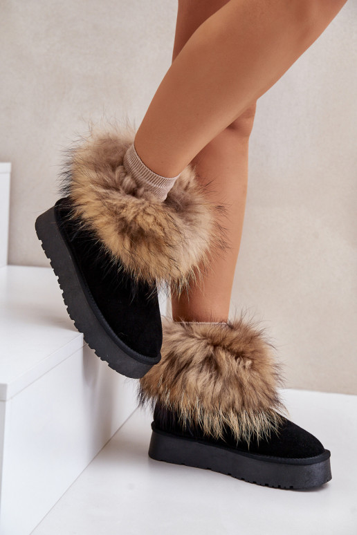 Peau Bottes de neige avec une plateforme avec un manteau de fourrure couleur noire Avirisa Peau Bottes de neige avec une plateforme avec un manteau de fourrure couleur noire Avirisa