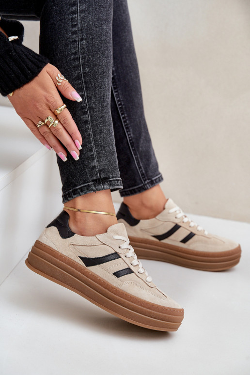 Zazoo N1176 en daim Chaussures modèle baskets avec une plateforme beige Zazoo N1176 en daim Chaussures modèle baskets avec une plateforme beige