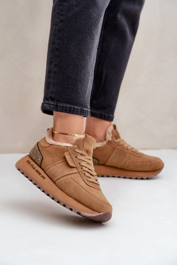 en daim Chaussures modèle baskets Féminin avec un manteau de fourrure I Błyszczącym Élément Big Star OO274578 Hi-Poly System mar 2