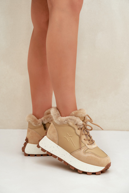 Peau Chaussures modèle baskets chaussures Féminin avec un manteau de fourrure avec une plateforme Big Star OO274A330 beige Peau Chaussures modèle baskets chaussures Féminin avec un manteau de fourrure avec une plateforme Big Star OO274A330 beige