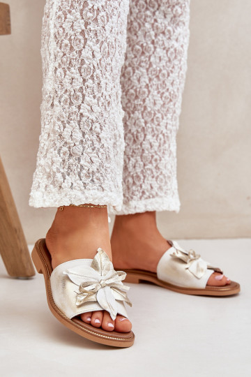 Chaussons avec des ornements Cuir naturel Zazoo 3667 couleur dorée Przecierany 2