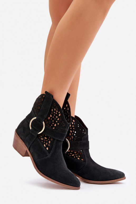 Chaussures en daim style coÀ-boy avec des éléments ajourés avec des talons Zazoo 2994 couleur noire Chaussures en daim style coÀ-boy avec des éléments ajourés avec des talons Zazoo 2994 couleur noire