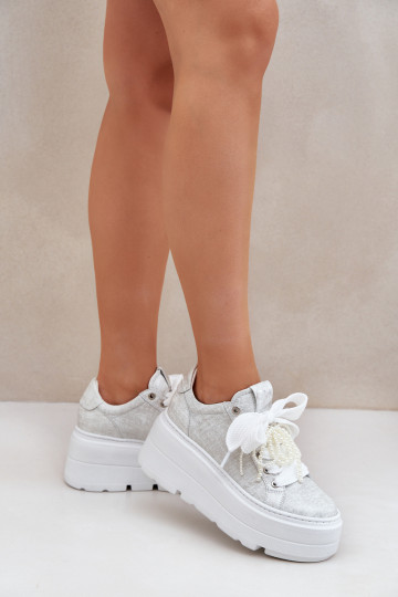 Peau Chaussures modèle baskets avec une plateforme CheBello 4658 couleur argent