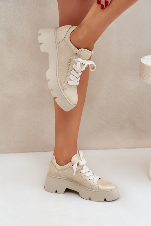 Chaussures modèle baskets baskets avec une plateforme CheBello 4632 couleur dorée Chaussures modèle baskets baskets avec une plateforme CheBello 4632 couleur dorée