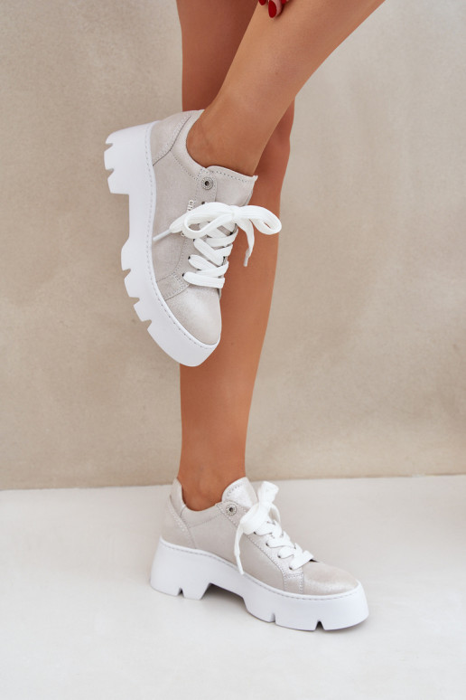 Chaussures modèle baskets baskets avec une plateforme CheBello 4632 couleur argent Chaussures modèle baskets baskets avec une plateforme CheBello 4632 couleur argent