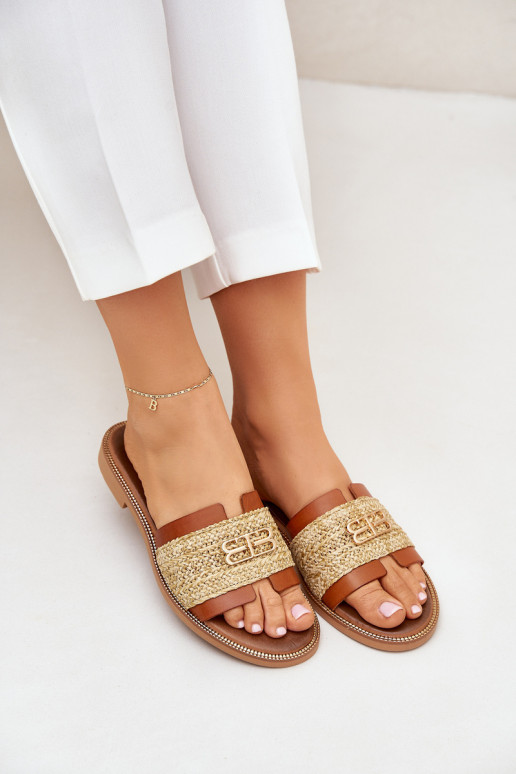 Pantoufles en cuir Avec des décorations Detalem I Plecionką Zazoo 40426 marron Pantoufles en cuir Avec des décorations Detalem I Plecionką Zazoo 40426 marron