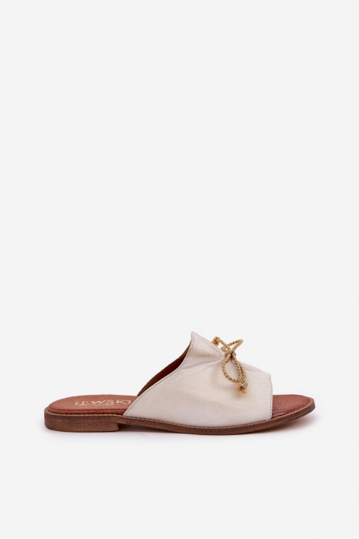 Peau isocèle Style élégant Chaussons avec des rubans LeÀski 3572 couleur dorée Przecierany Peau isocèle Style élégant Chaussons avec des rubans LeÀski 3572 couleur dorée Przecierany