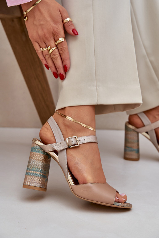 Peau Style élégant des sandales avec des talons Laura Messi 2136 beige Peau Style élégant des sandales avec des talons Laura Messi 2136 beige