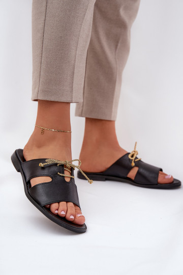 Pantoufles en cuir pour femmes avec talons larges Zazoo 3022 couleur noire