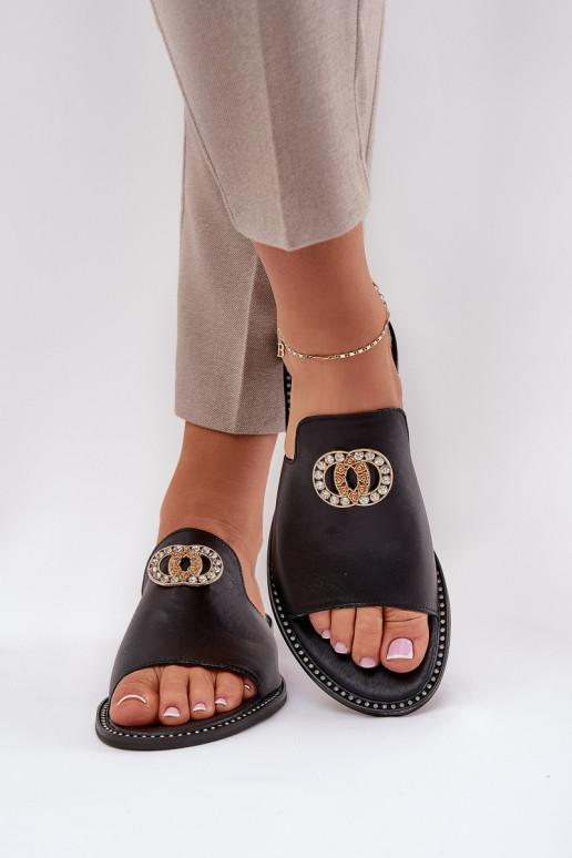 Style élégant Pantoufles en cuir Féminin avec des ornements Zazoo 3008 couleur noire Style élégant Pantoufles en cuir Féminin avec des ornements Zazoo 3008 couleur noire